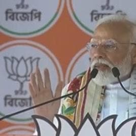 PM Modi Addresses Mega Rally in West Bengal's Bolpur | LIVE