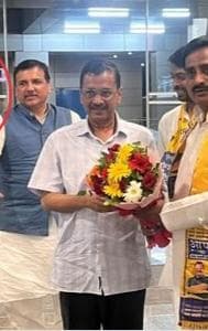 Bibhav Kumar with Arvind Kejriwal and Sanjay Singh at Lucknow airport 