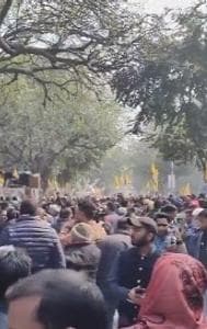 AAP protests against BJP in Delhi