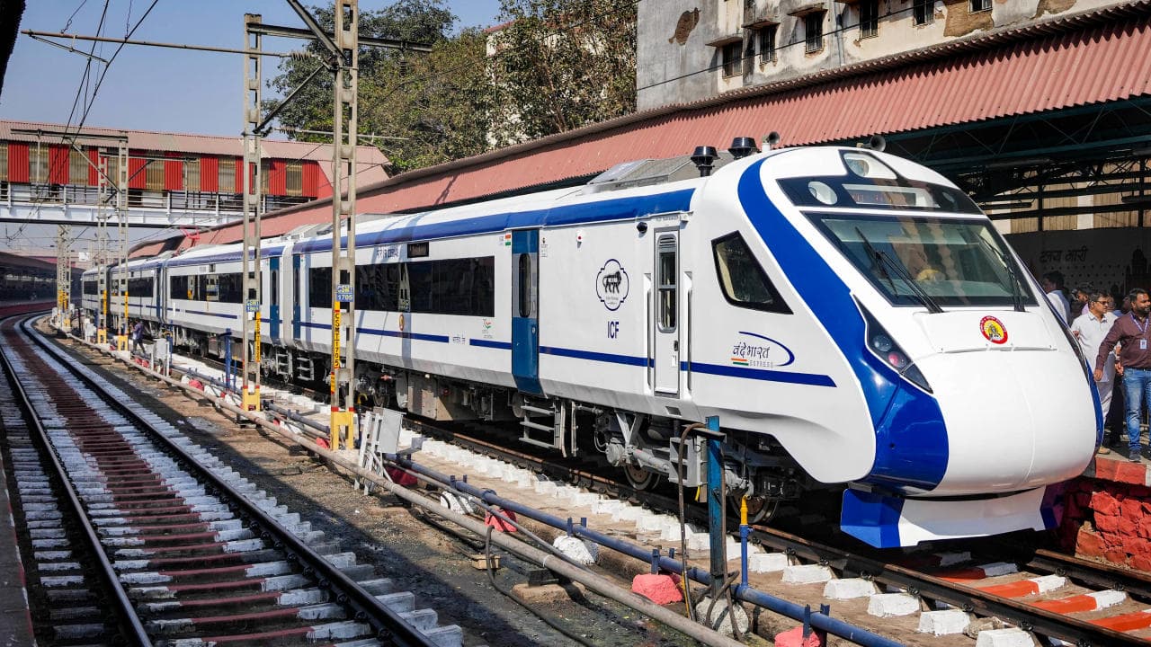 Maharashtra set to introduce Vande Bharat Express on Jalna-Mumbai route soon for enhanced rail connectivity