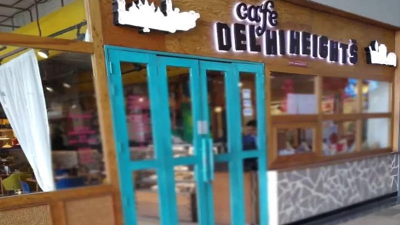 Cafe Delhi Heights in Noida