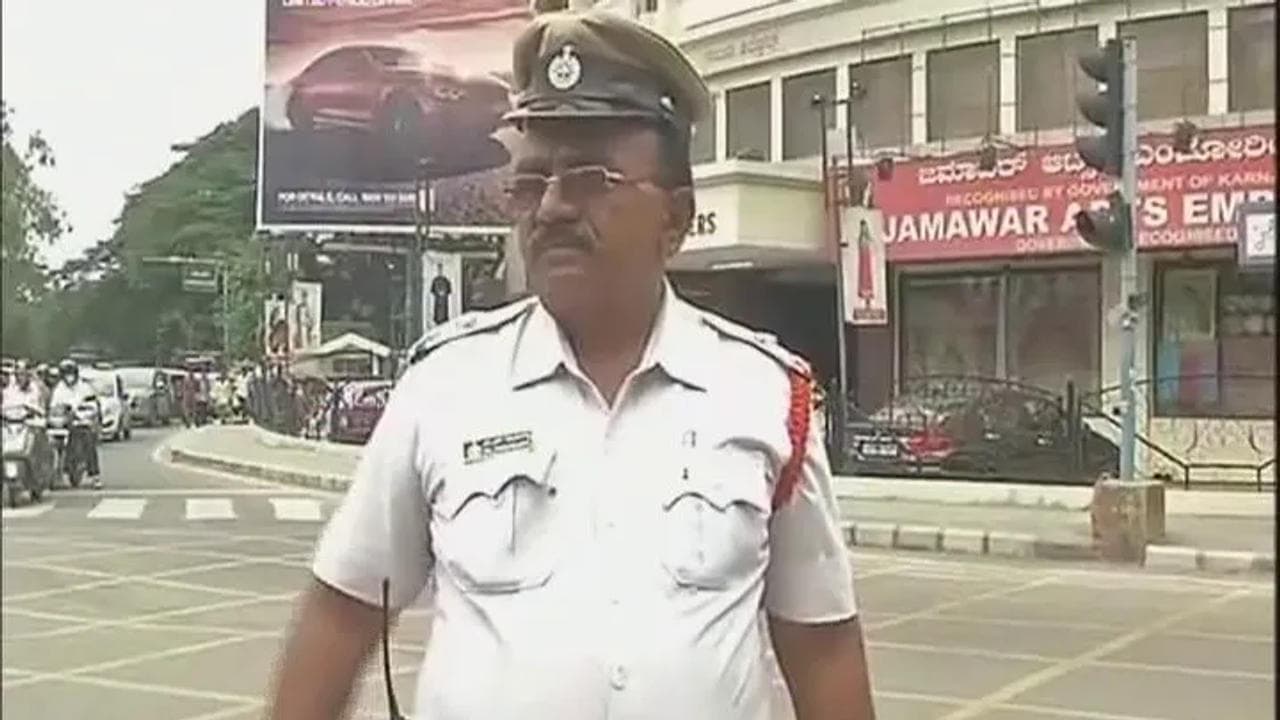 Bengaluru Traffic Police After a Scooter with Record 634 Traffic Violations Cases 
