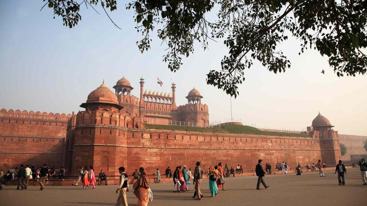 Farmers Protest: Delhi's Red Fort Shut for Visitors As Delhi Turns Into Fortress Again