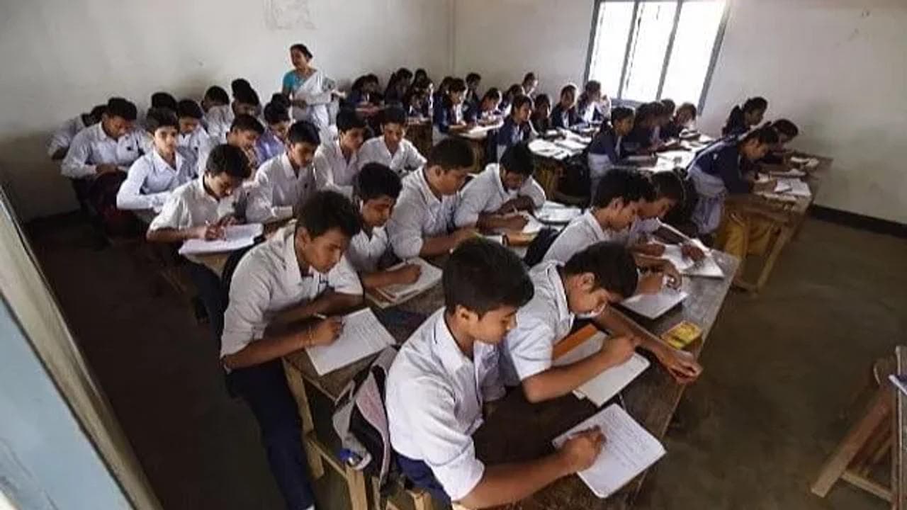 Schools, colleges to remain shut