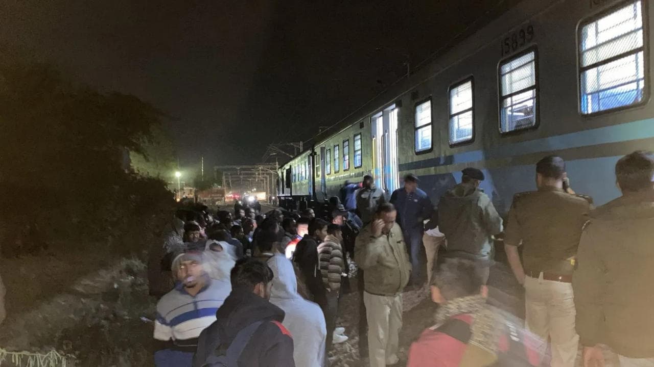 Major train accident averted in Rajasthan after Jodhpur-Palanpur train derails, passengers safe