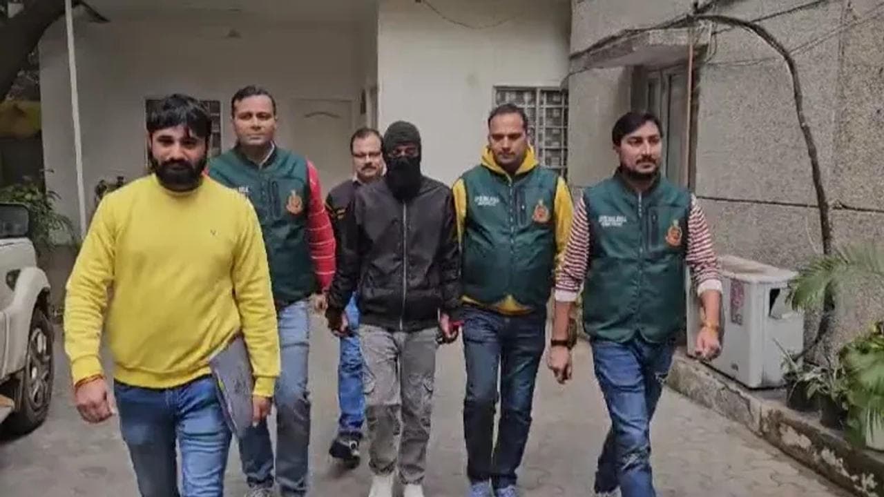 Mewat gang accused involved in ATM break incidents arrested. 