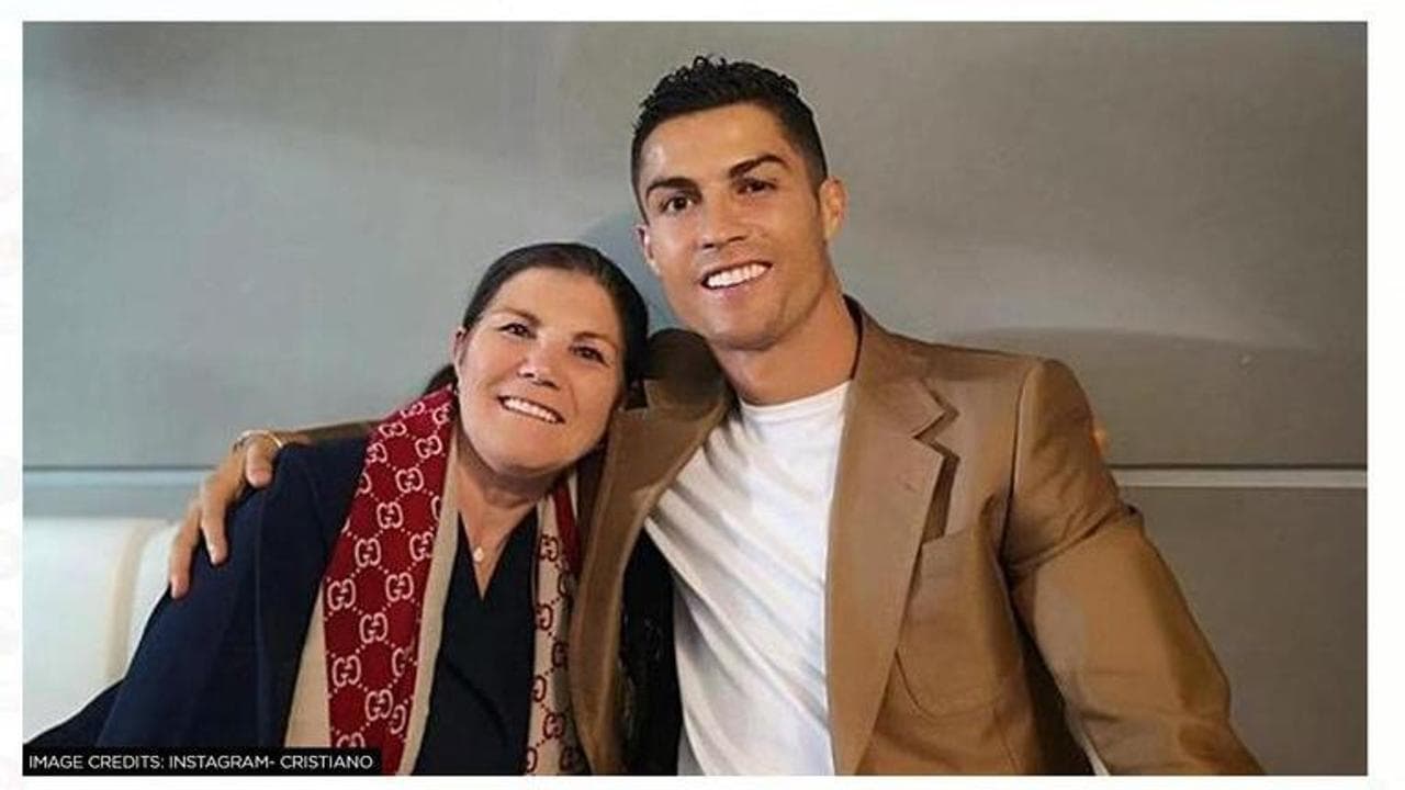 Cristiano Ronaldo, Ronaldo's mother
