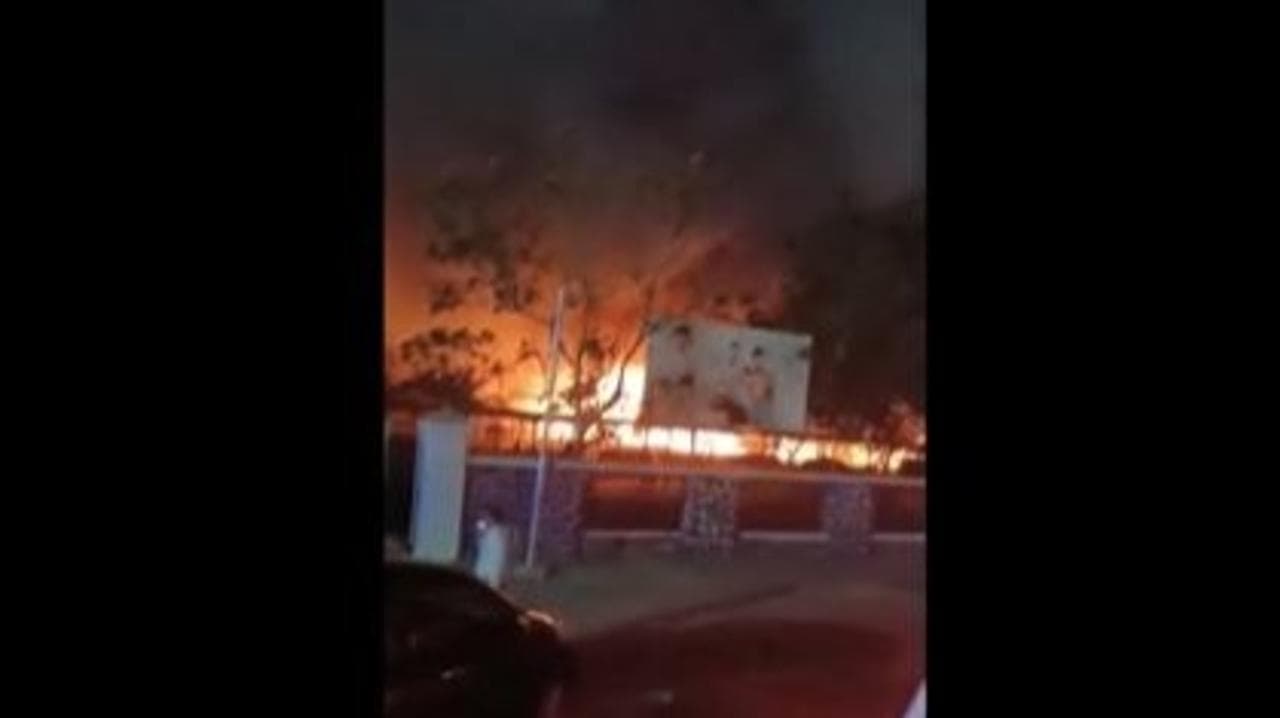 A huge fire broke out inside Reliance Retail Mall at Moti Khavdi inside Jamnagar Refinery Township after business hours around 10 pm on Thursday