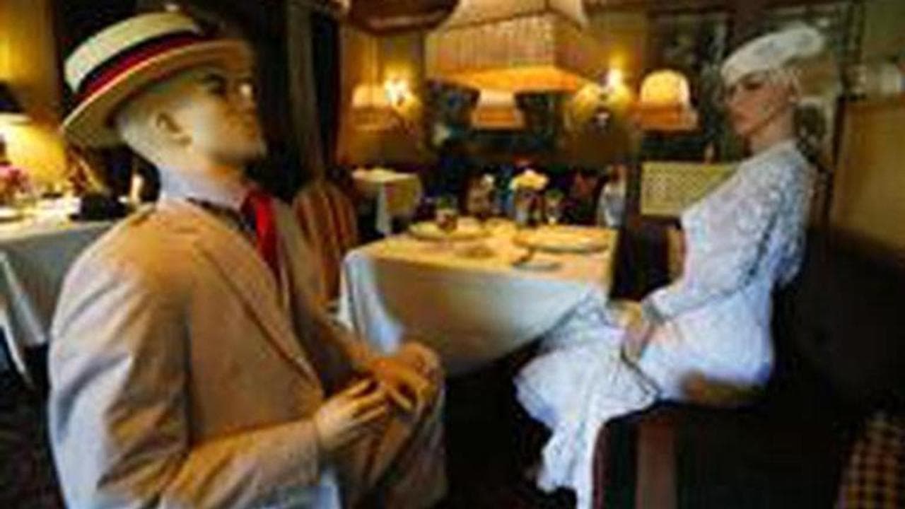 Renowned restaurant adds mannequins amid social distancing