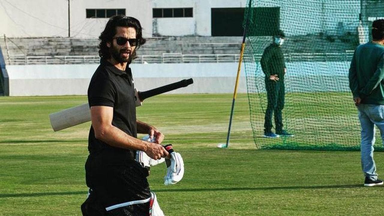 Shahid Kapoor 'feels amazing' after visiting Mohali stadium in Chandigarh