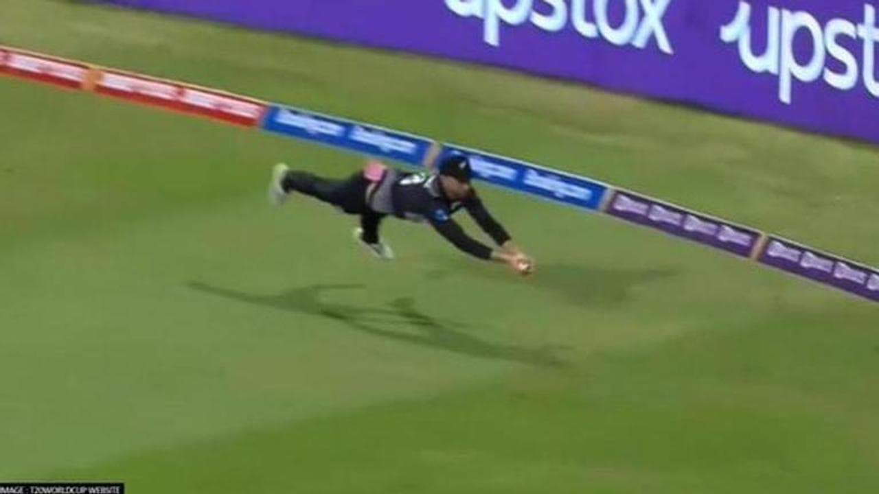 Devon Conway catch against Pakistan in T20 World Cup 2021