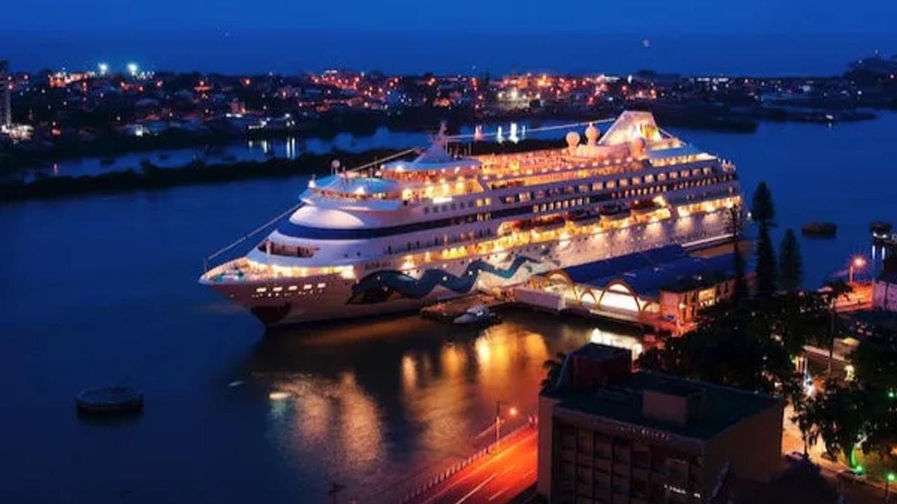 River cruise tourism