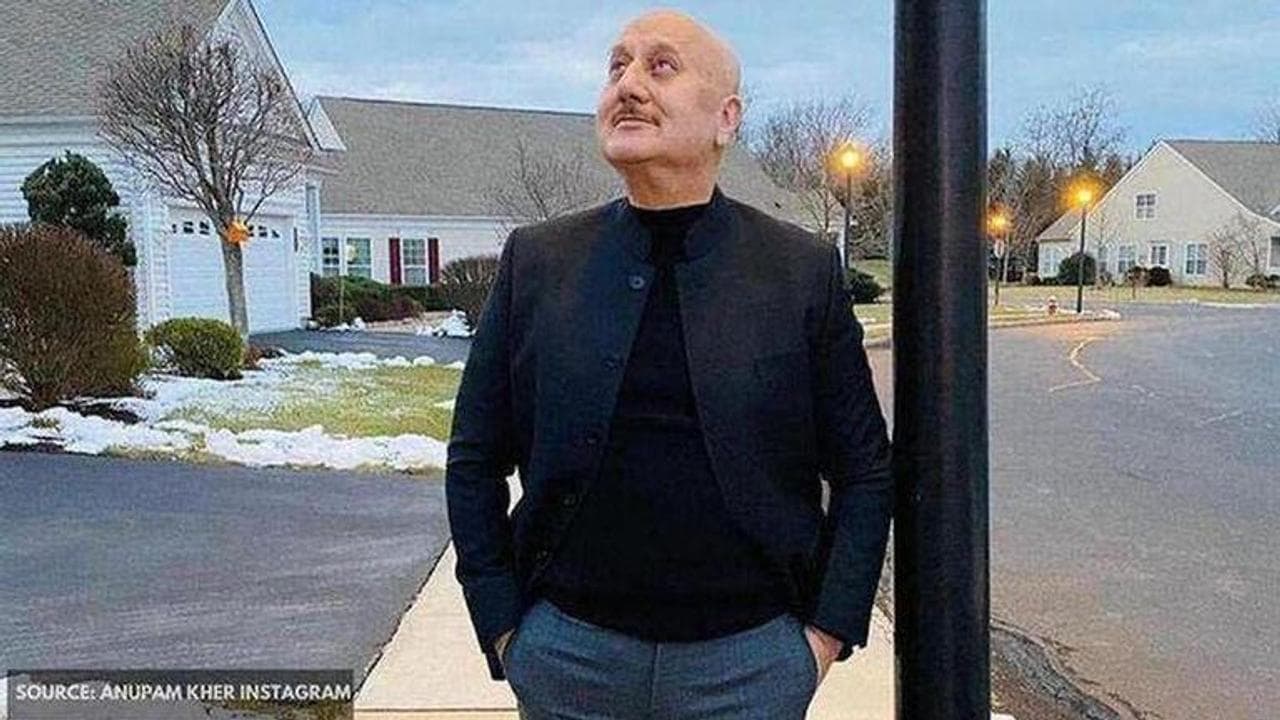 Anupam Kher shares motivating video of Indian army applauding police amid lockdown