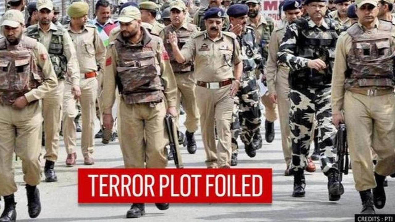 Police thwart terror plot in Jammu and Kashmir, terrorists associated with JeM, LeT arrested