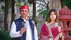   Samajwadi Party supremo Akhilesh Yadav with former Kannauj MP and wife Dimple Yadav 
