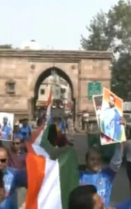 Cricket fans in Ahmedabad, Gujarat, carry  a 500-feet long tricolour