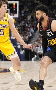 Murray sinks Lakers