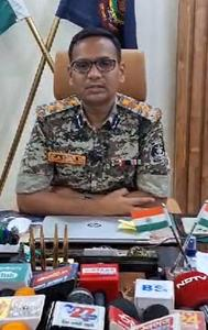 The encounter is underway in the Binagunda forest area of the Chhotebethiya police station limits, Kanker Superintendent of Police IK Elesela said.