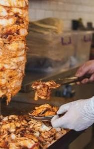 Youth dies after eating chicken shawarma in Mumbai