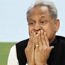 Gehlot Tracked Phones of Pilot, Rebels During 2020 Rajasthan Congress Crisis, Claims His Former OSD